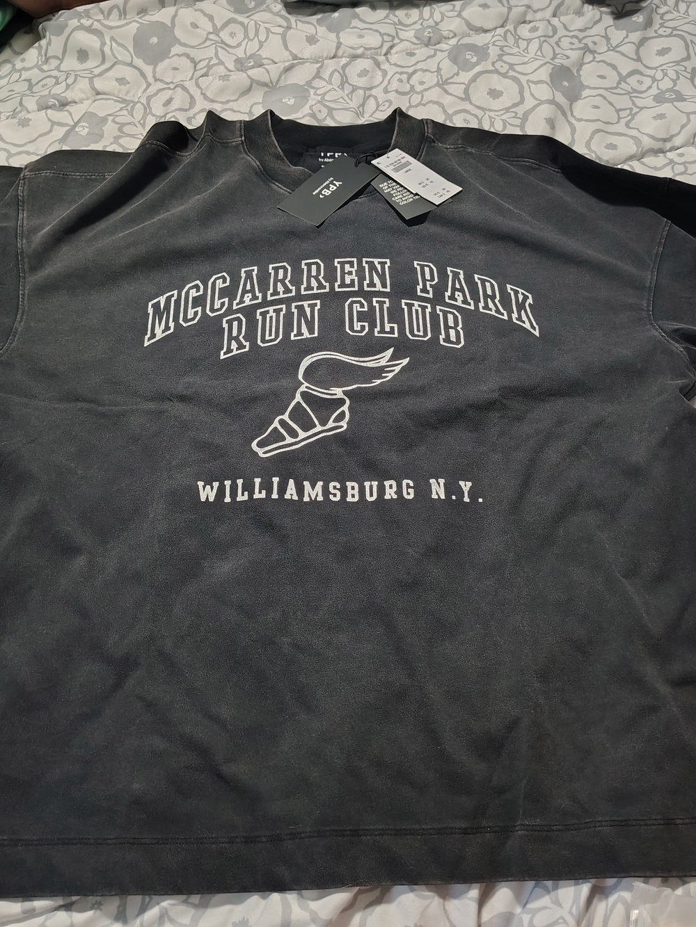 Abercrombie & Fitch McCarren Park Run Club Crewneck - Black